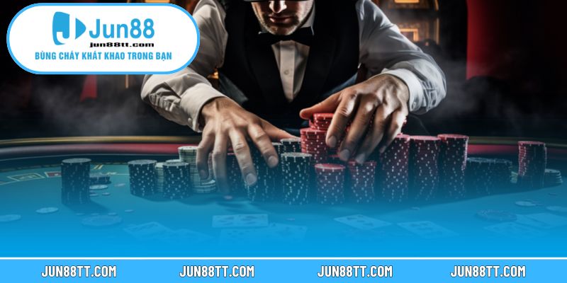 Các hạng bài từ mạnh đến yếu trong luật chơi Poker